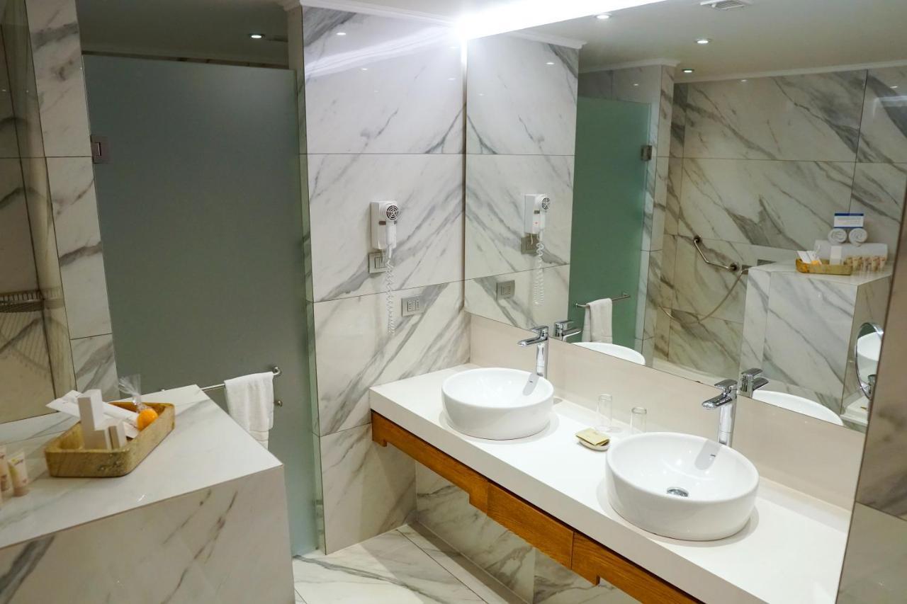Hotel Parada Linares Zewnętrze zdjęcie